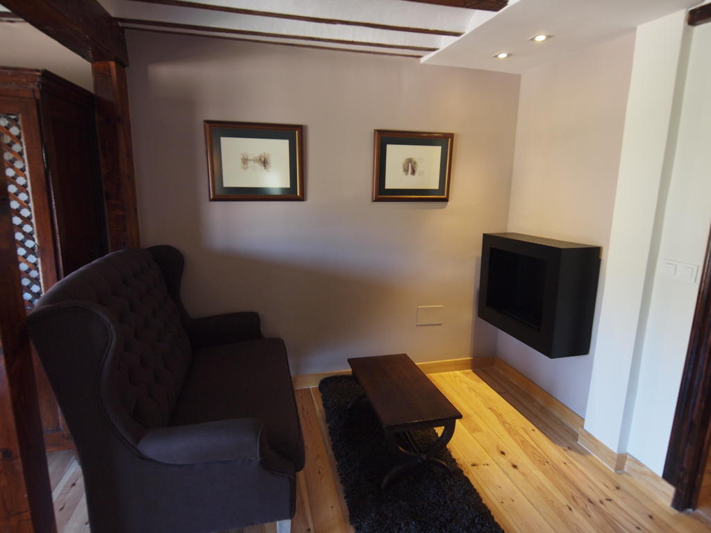 Los Ojos De La Mora Apartamentos Boutique Cuenca  Cameră foto